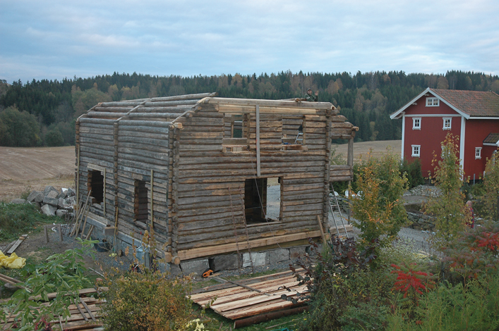 Tømmerkjernen er nesten oppe, oktober 2007.